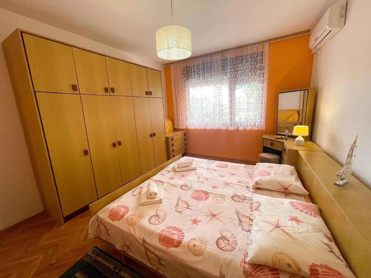 Apartment In Dramalj 41603