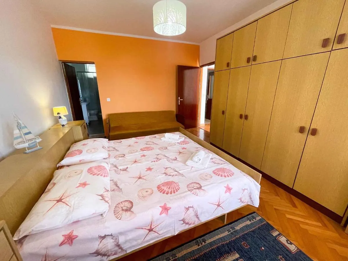 Apartment In Dramalj 41603 Croatia